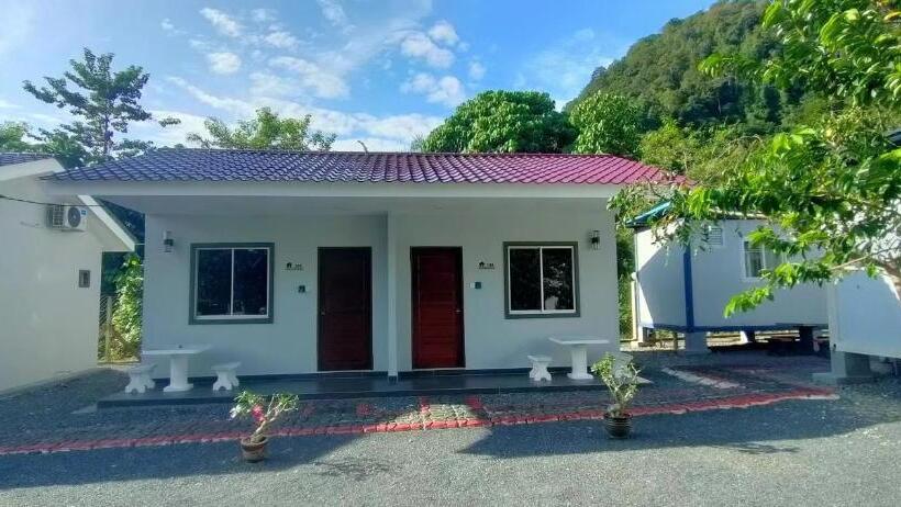 カプセルホテル Guest House Gua Kelam