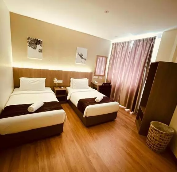 ホテル Labuan Jati