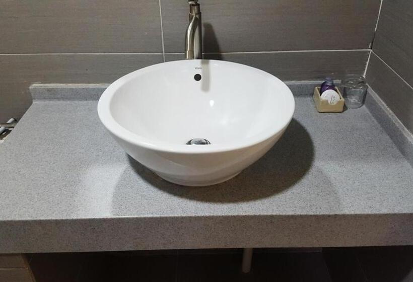 בית מלון כפרי Mulu National Park