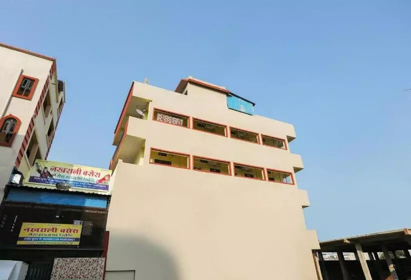 ホテル O Nakhrali Basera