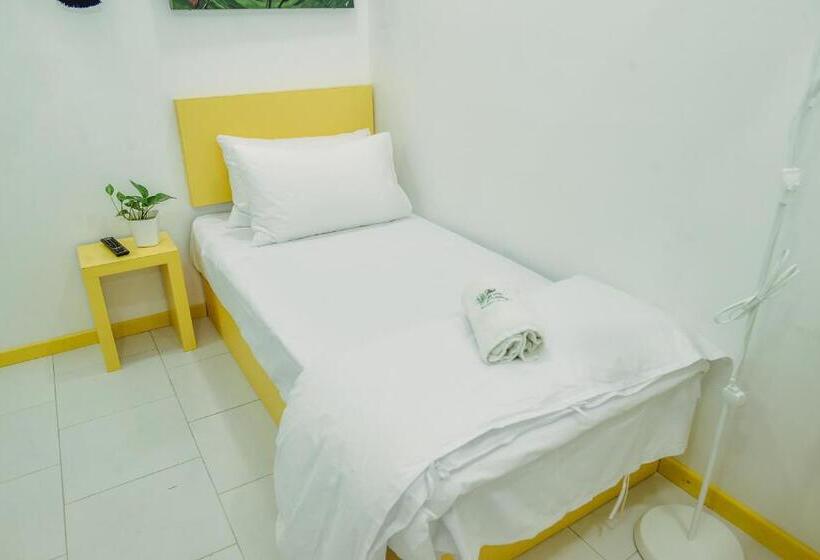 בית מלון כפרי The Serai Cottage Downtown