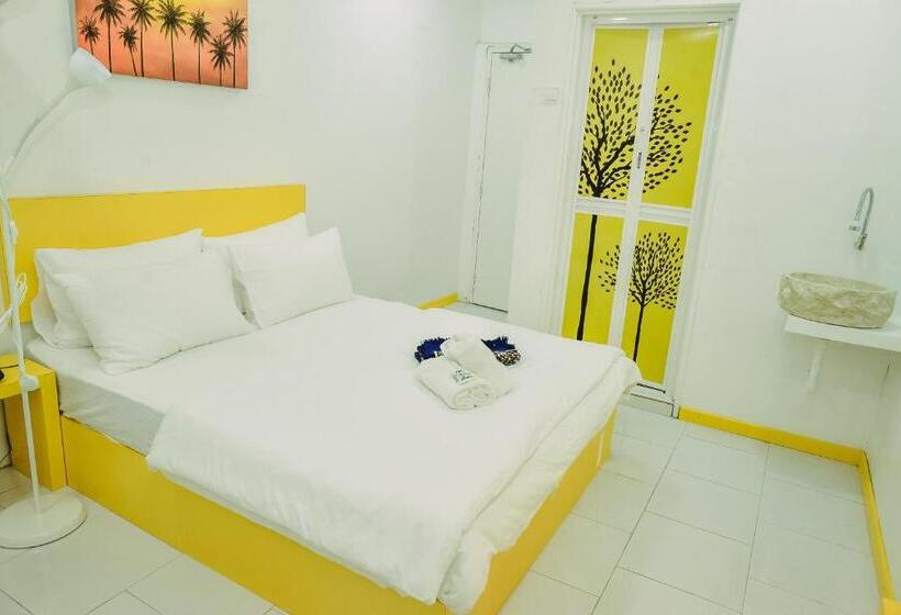 בית מלון כפרי The Serai Cottage Downtown