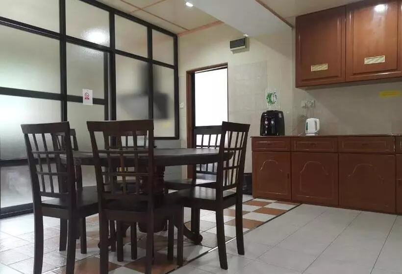 پانسیون Shangrila House @ 香格里拉民宿
