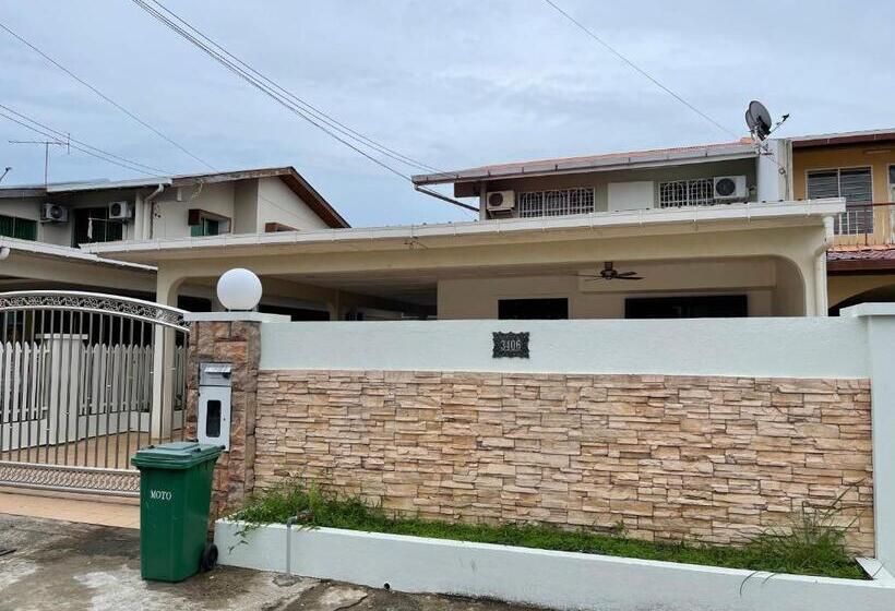 Pensió Shangrila House @ 香格里拉民宿