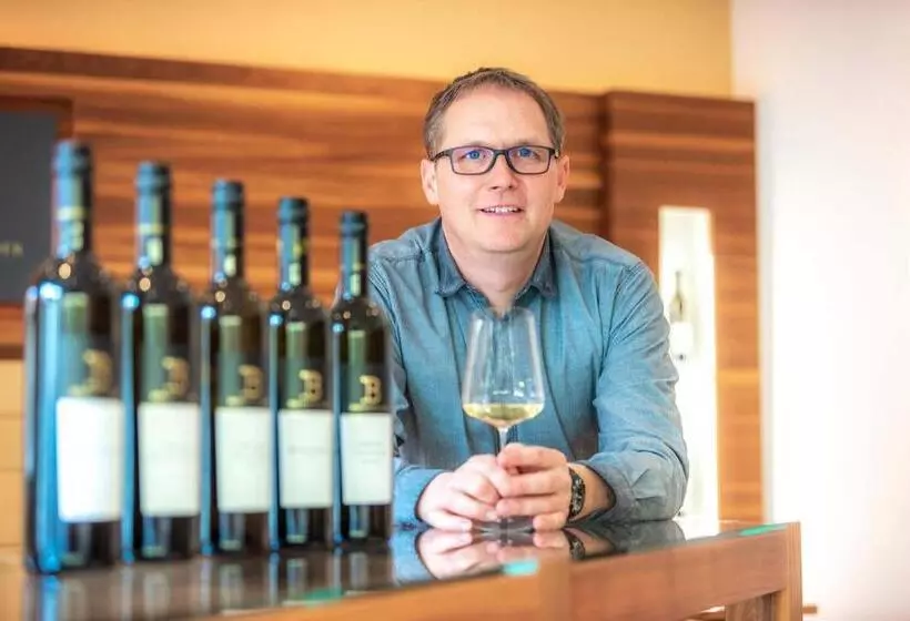ペンション Weingut Breitenfelder