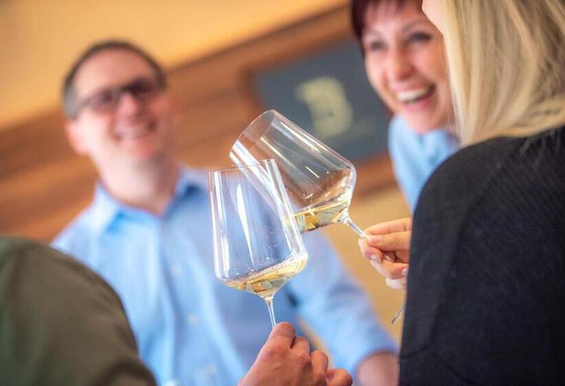 펜션 Weingut Breitenfelder