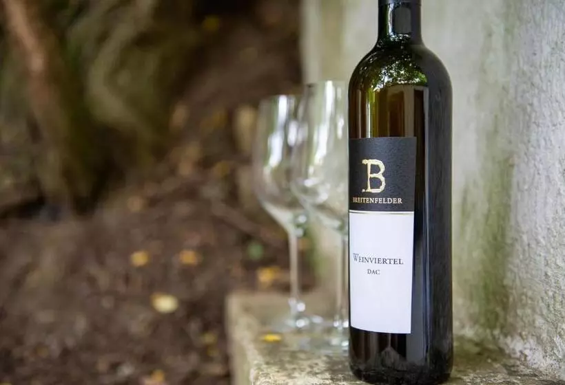 ペンション Weingut Breitenfelder