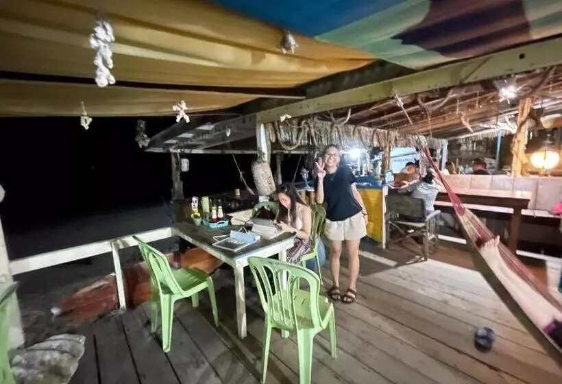 リゾートホテル Beach Shack Chalet   Garden View Aframe Small Unit