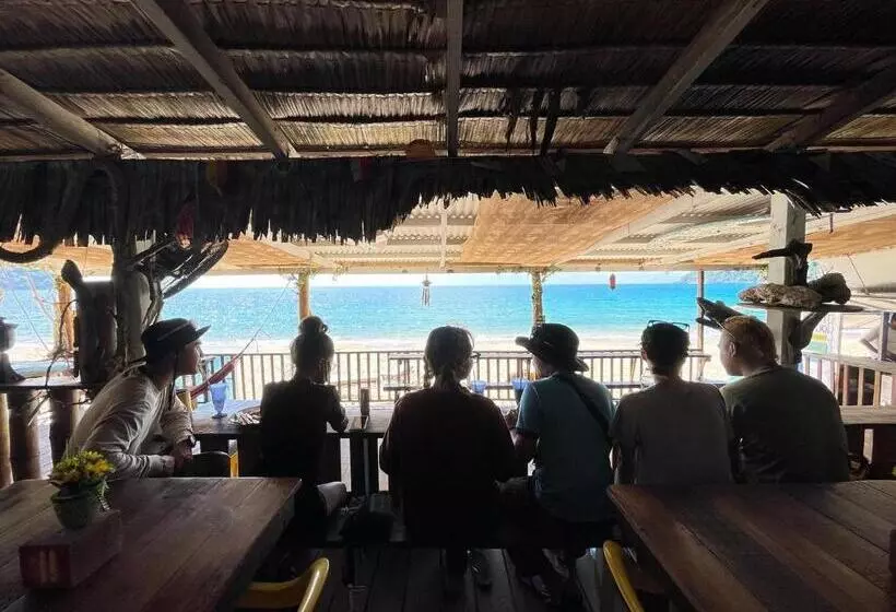 リゾートホテル Beach Shack Chalet   Garden View Aframe Small Unit