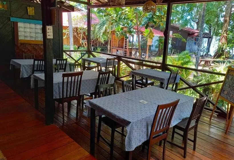 ユースホステル Swiss Cottage Tioman