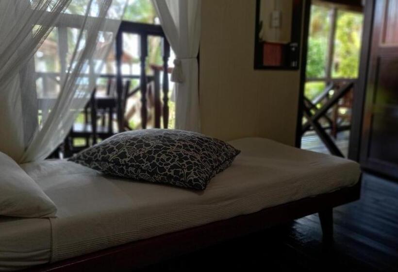 旅馆 Swiss Cottage Tioman