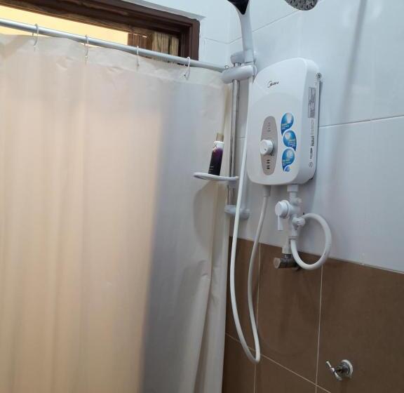 Общежитие The Sofea Inn Transit Room Airport Kota Bharu