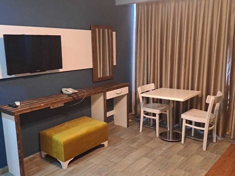 تختخواب و صبحانه Evland City Suit