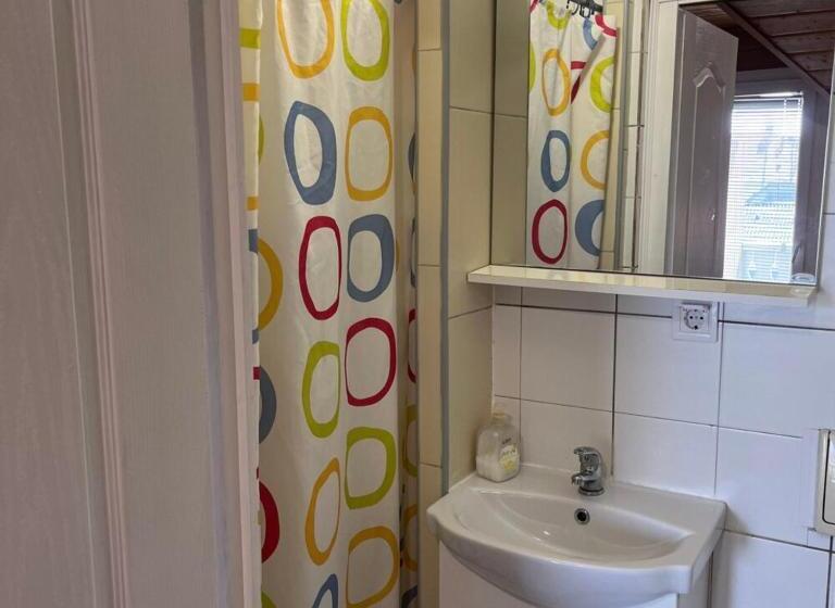 مبيت وإفطار Lenzl S Panzió