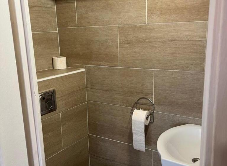 مبيت وإفطار Lenzl S Panzió