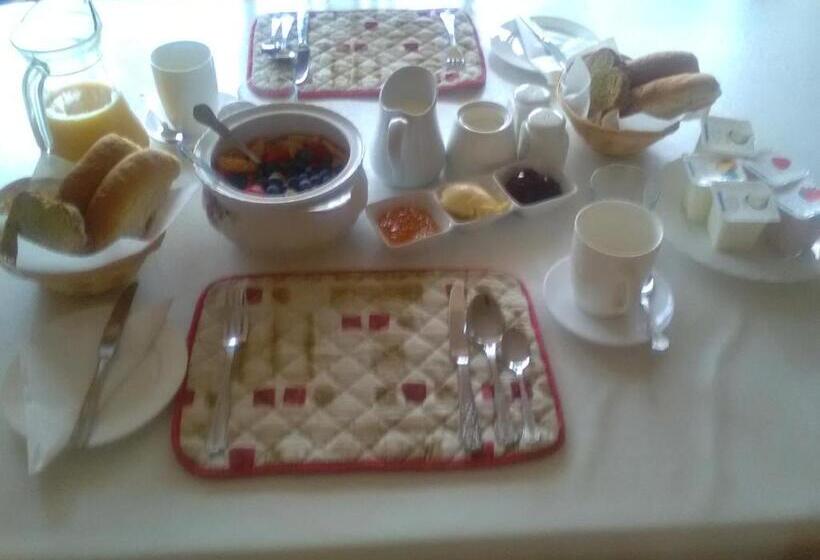 مبيت وإفطار Lisduvogue House