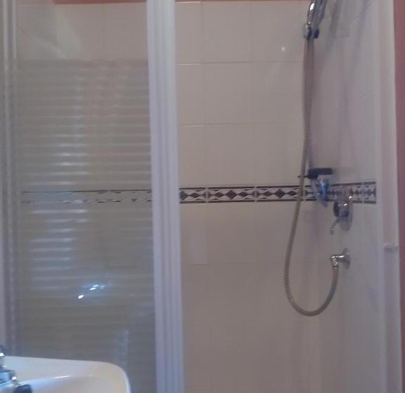 مبيت وإفطار Lisduvogue House