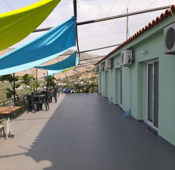 تختخواب و صبحانه Valentina Rooms