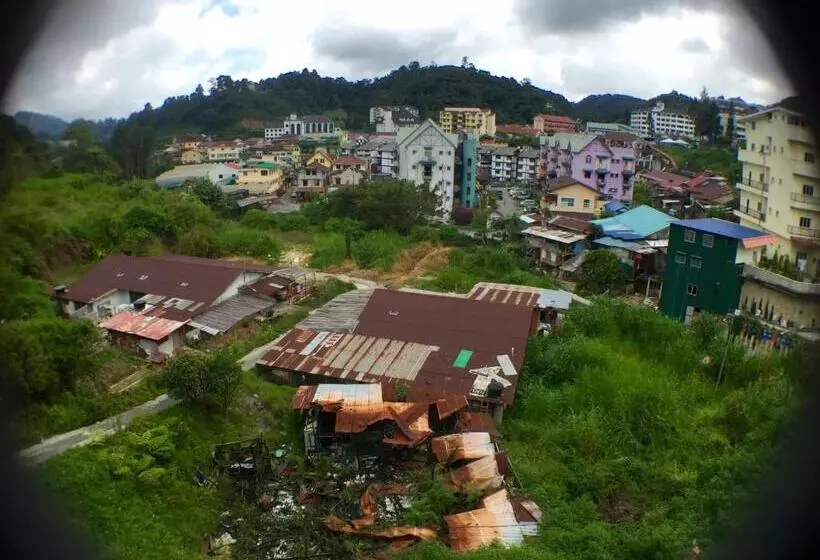 ホテル Flora Plus