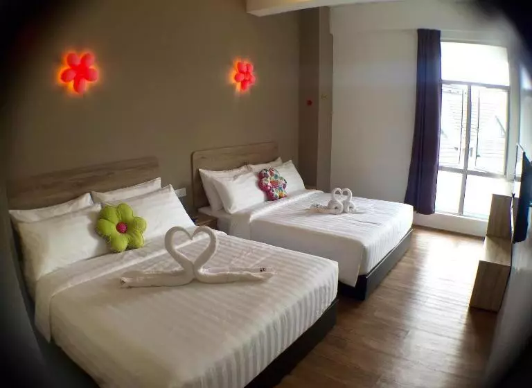 ホテル Flora Plus