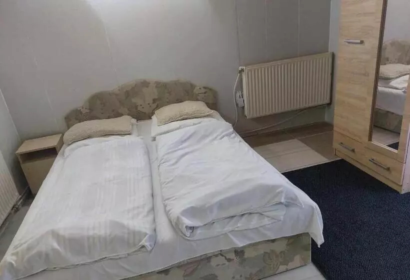 Rózsás Motel