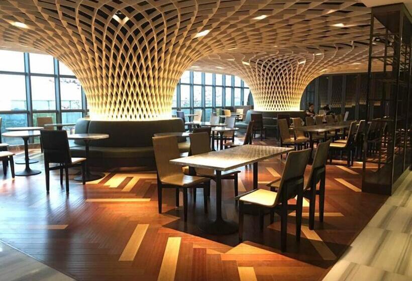 Haijun Hotel  Free Canton Fair Shuttle Bus