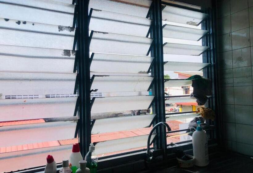 ペンション Greenleaf Guesthouse