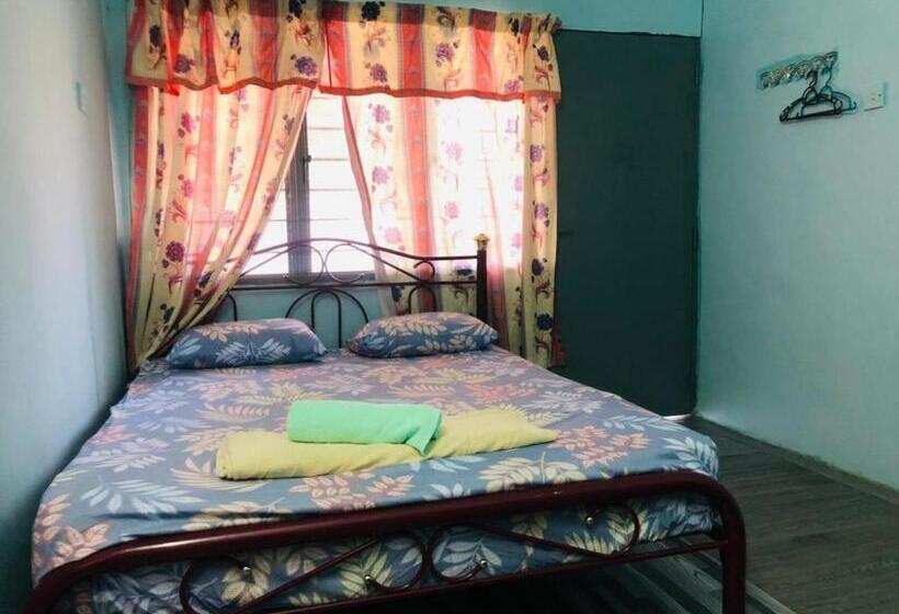 ペンション Greenleaf Guesthouse