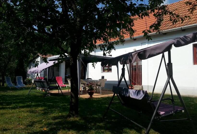 펜션 Napfény Vendégház