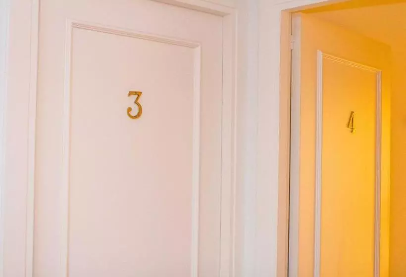هاستل Hostal Jomarijo