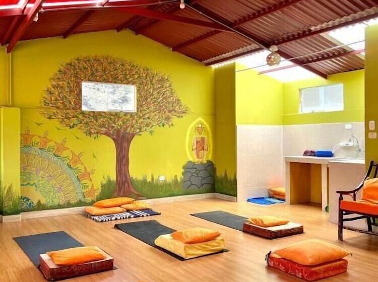 ユースホステル Pisac Inca Guest House