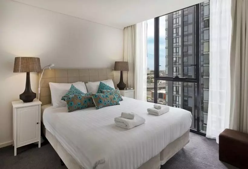 Bayviews Apartment