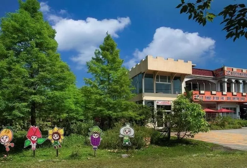 Fairy Story Village Farm B&b