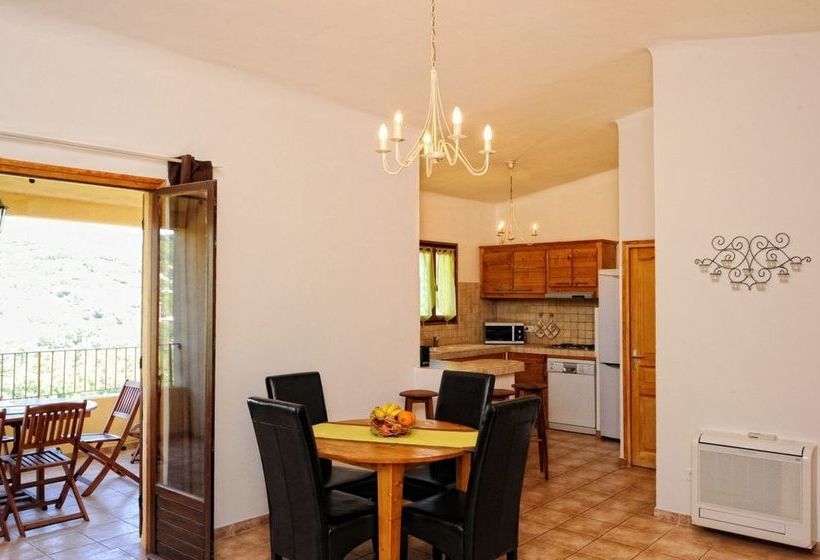 Les Pins De Santa Giulia