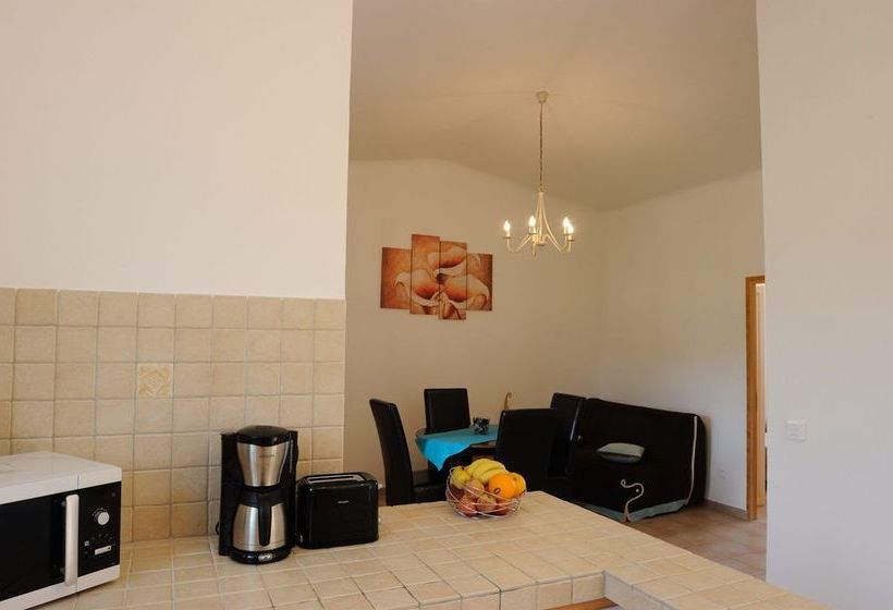 Les Pins De Santa Giulia