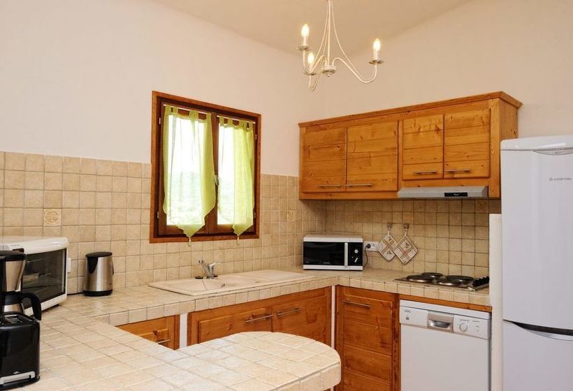 Les Pins De Santa Giulia