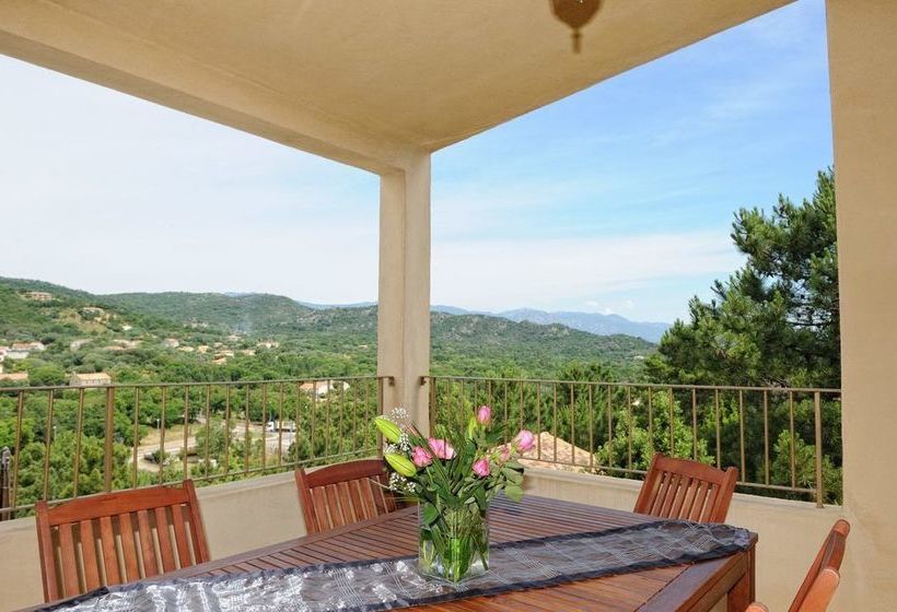 Les Pins De Santa Giulia