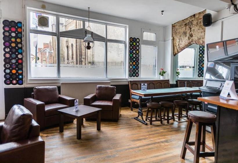 فندق فئة نجمة واحدة The White Hart