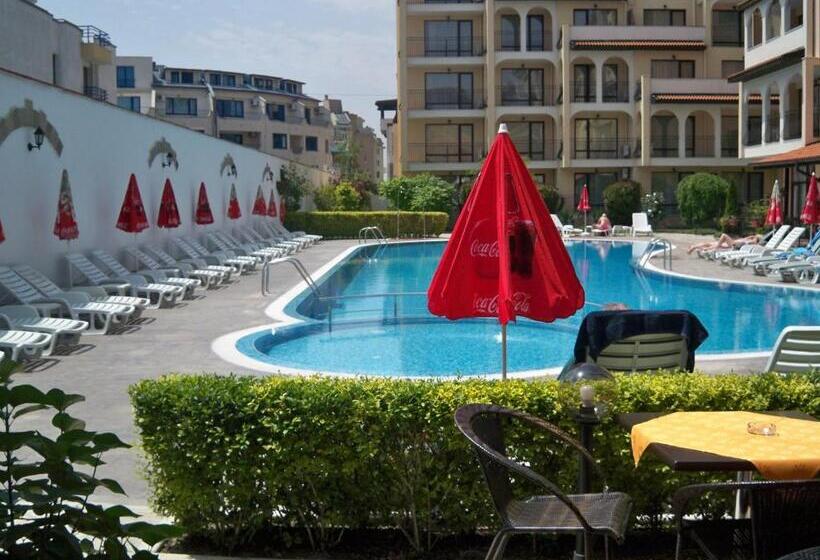 فندق Apartment Tourist Complex Rose Village