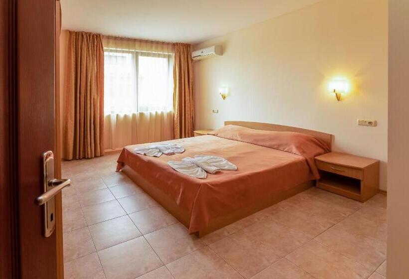 فندق Apartment Tourist Complex Rose Village