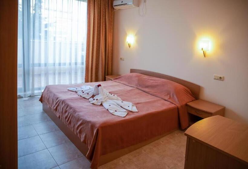 فندق Apartment Tourist Complex Rose Village