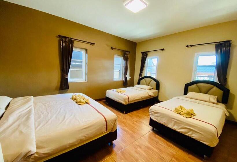 호텔 Benwadee Resort Pattaya