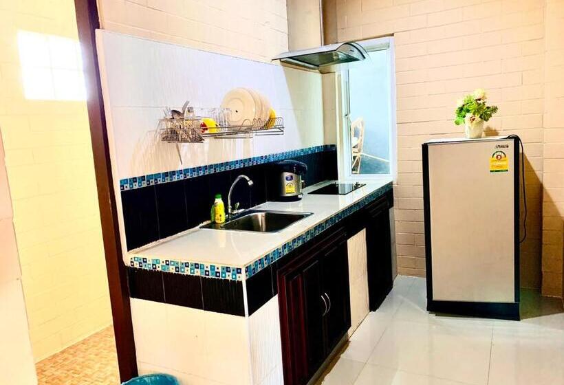 호텔 Benwadee Resort Pattaya