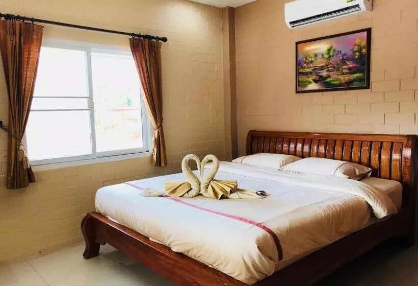 ホテル Benwadee Resort Pattaya