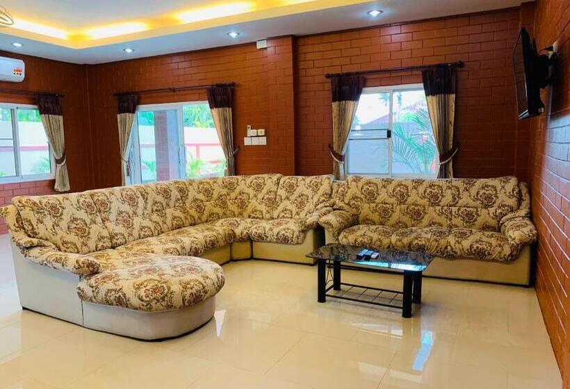 호텔 Benwadee Resort Pattaya