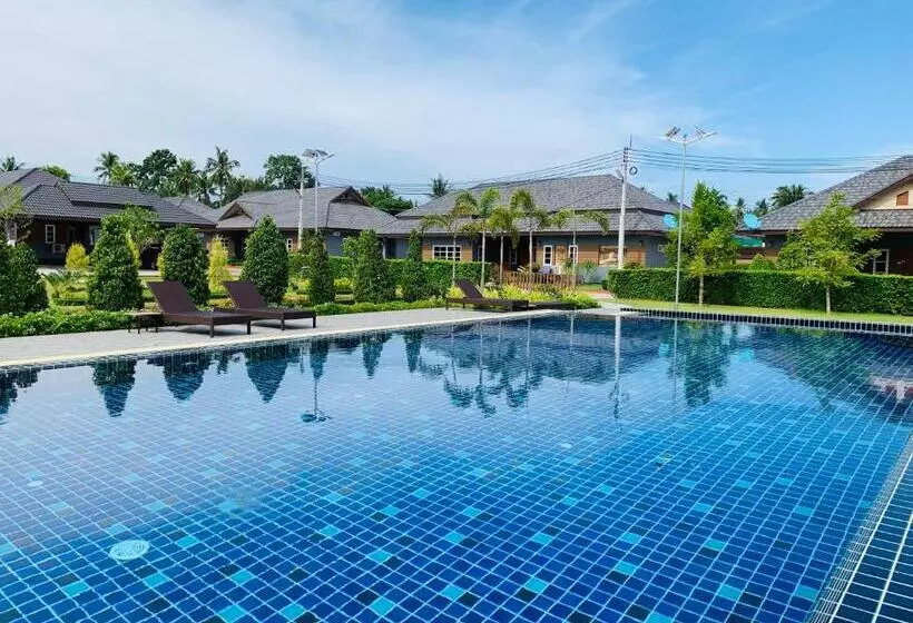 ホテル Benwadee Resort Pattaya