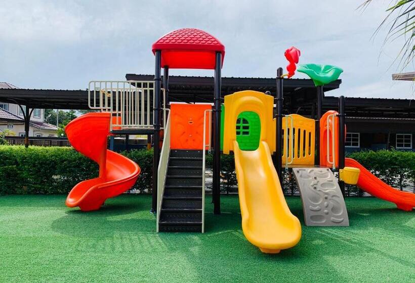 호텔 Benwadee Resort Pattaya