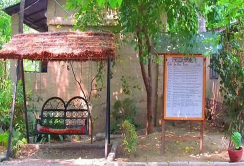 هتل Chitwan Gaida Lodge