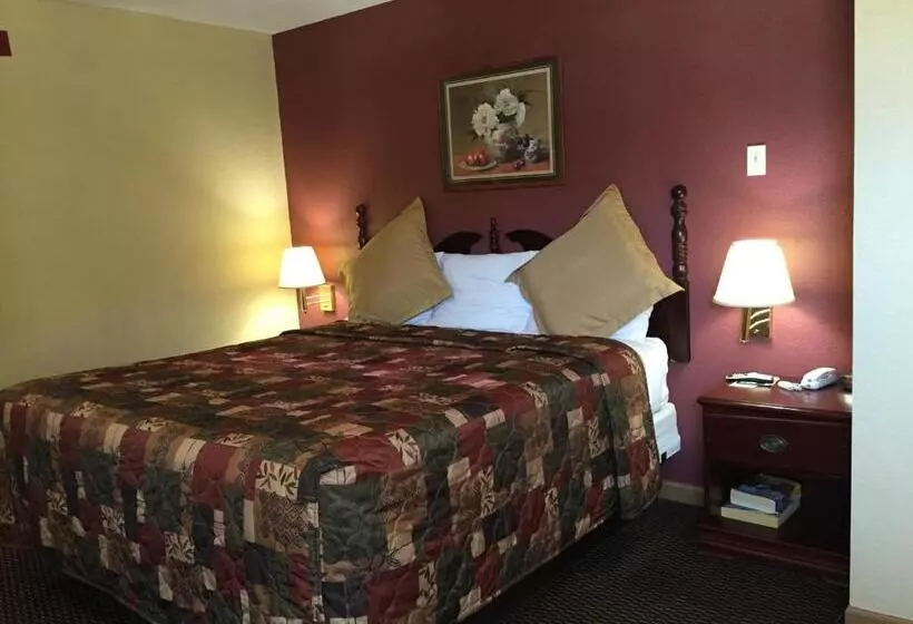 ホテル First Western Inn   Fairmont City