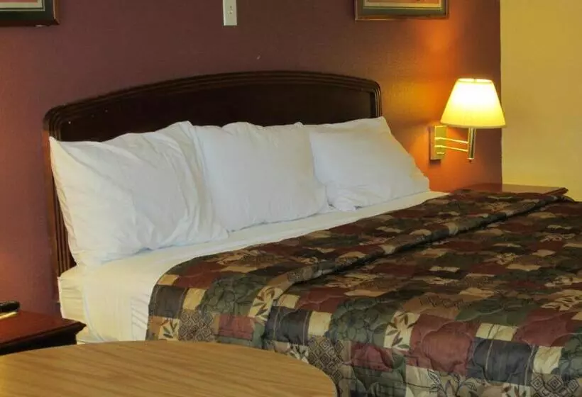 ホテル First Western Inn   Fairmont City